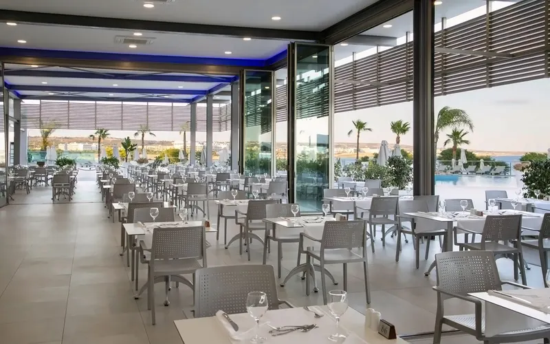 Asterias Beach Hotel