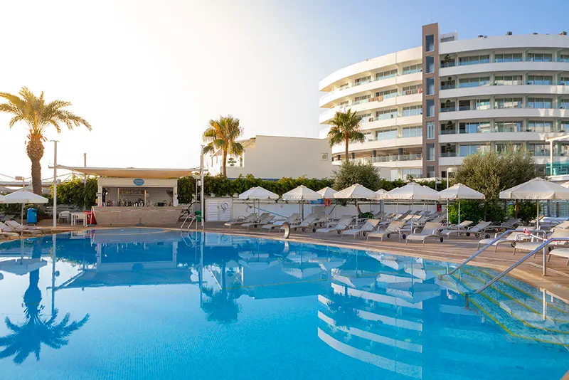 Vrissaki Beach Hotel