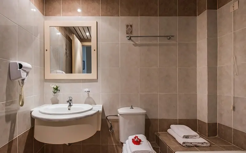 Golden Sun Hotel