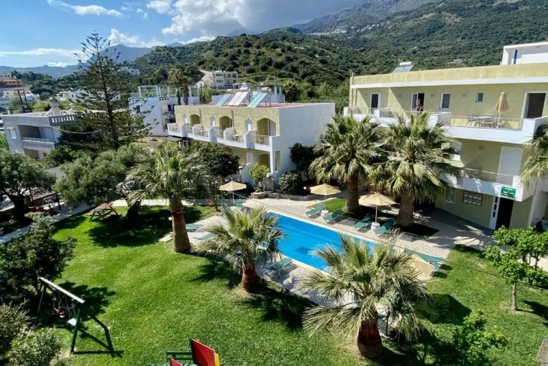 Manolis Apartments