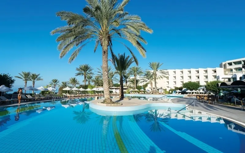 Constantinou Bros Athena Beach Hotel