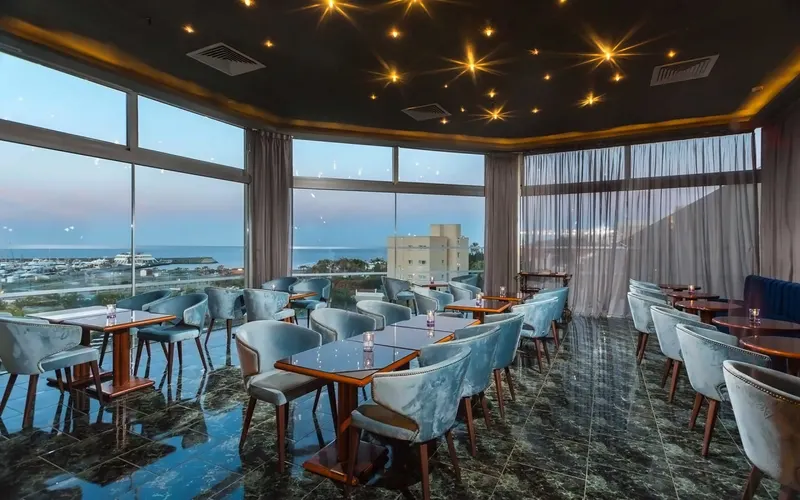 St. Raphael Hotel