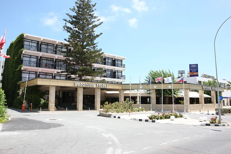 Veronica Hotel