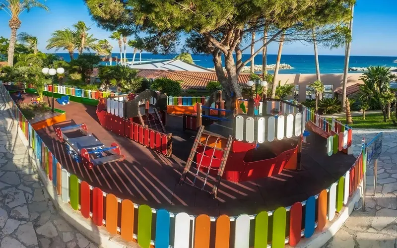 Amathus Beach Hotel