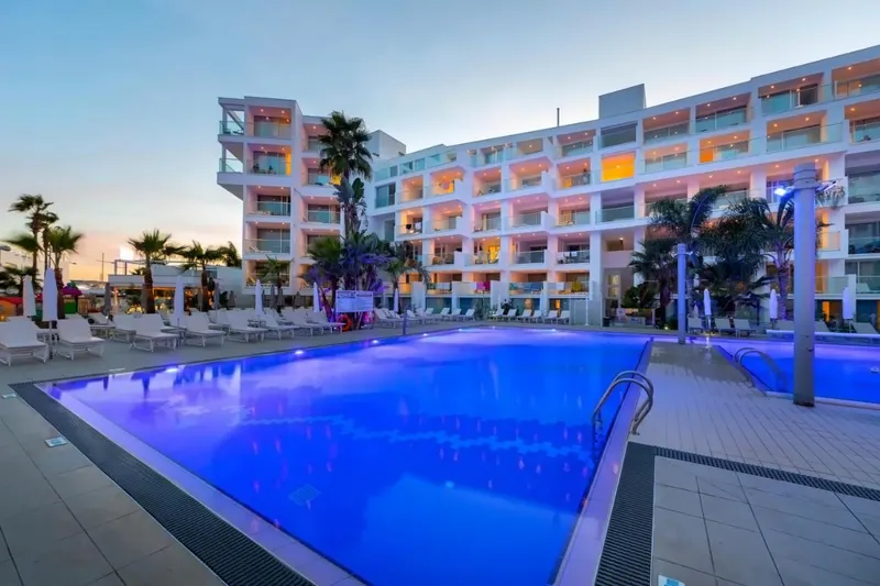 Limanaki Beach Hotel