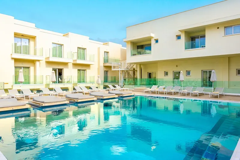 MelpoAntia Luxury Apartments and Suite