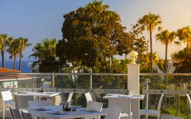 Tofinis Hotel
