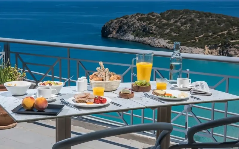 Mistral Mare Hotel