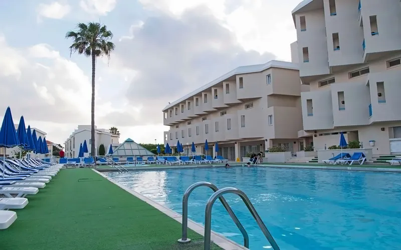 Kissos Hotel