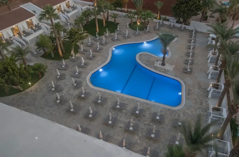 Bohemian Gardens Hotel