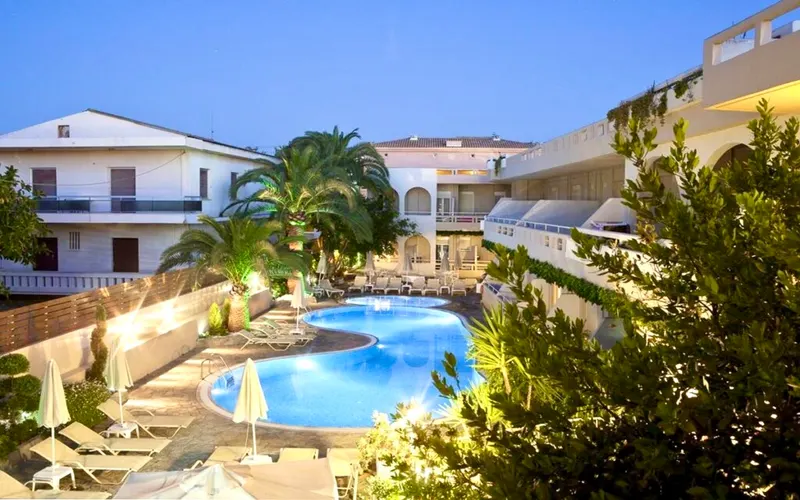 Axos Hotel