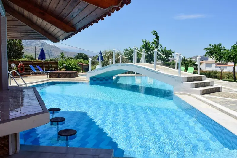 Dias Apartments