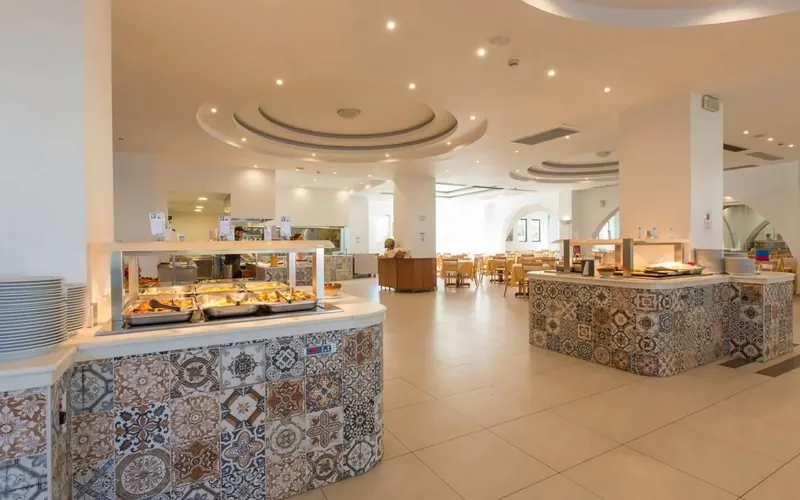 Sun Palace Hotel