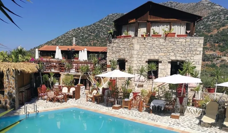 Stone Village Petrino Chorio