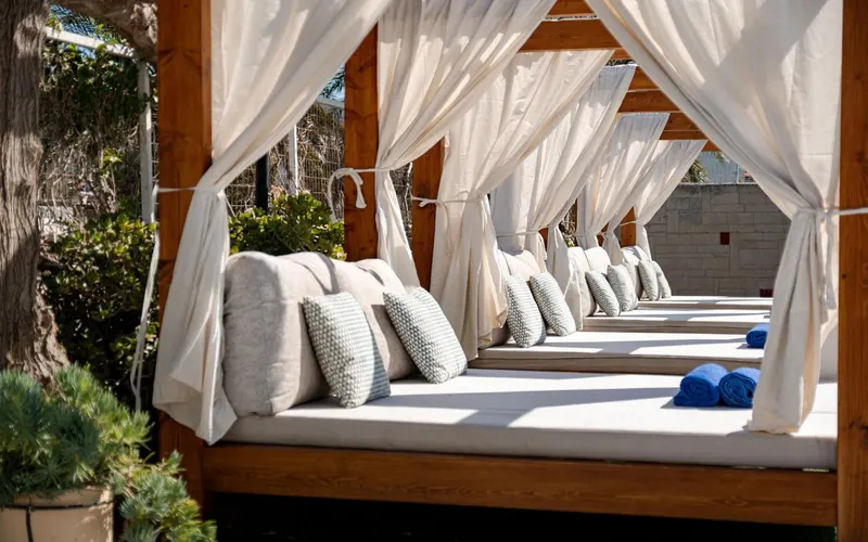 Dimitra Hotel & Apartments