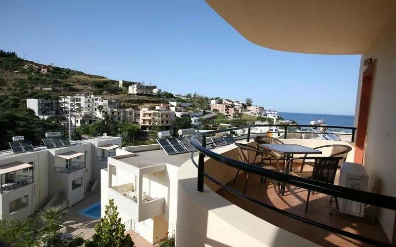 Elpis Apartments