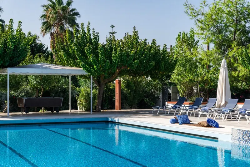 Sirocco Hotel