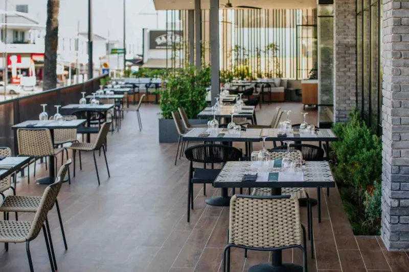 Napa Plaza Hotel (Adults Only 16+)
