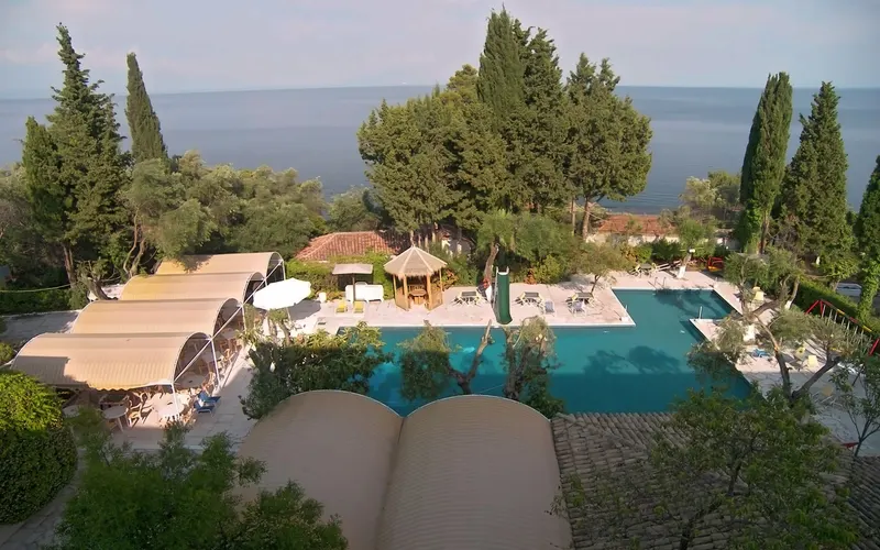 Alexandros Hotel