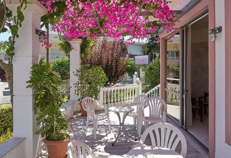 Apollon Hotel Apartments