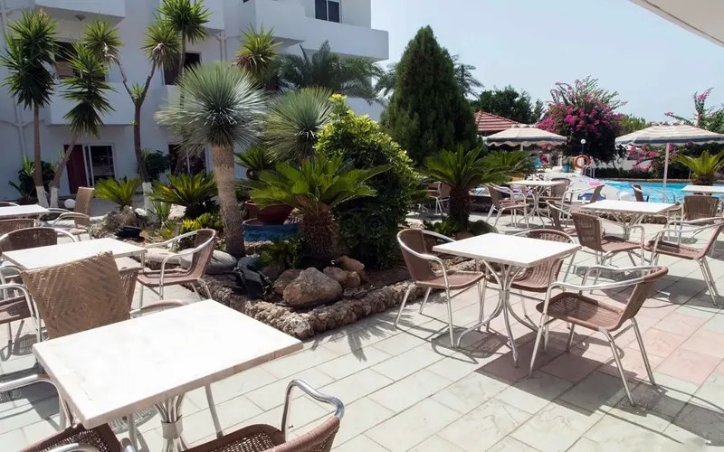 Pefkos Breeze