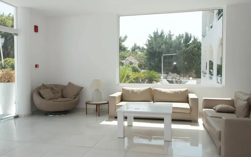 Pefkos Breeze