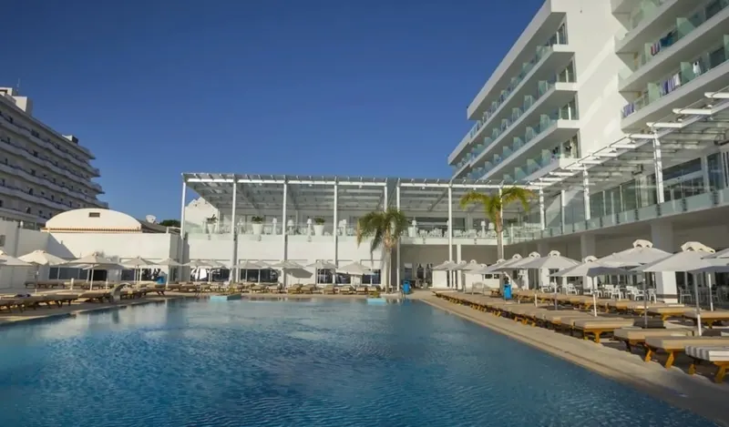 Constantinos The Great Hotel