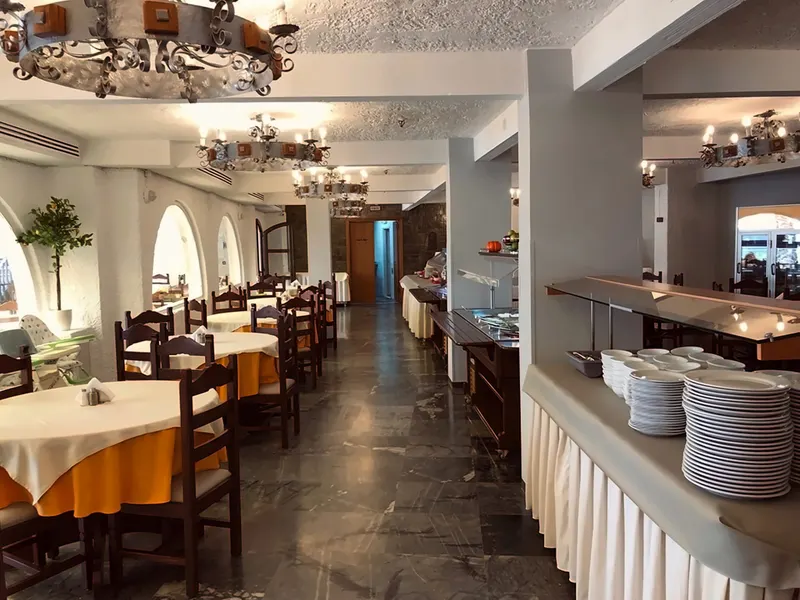 Karteros Hotel