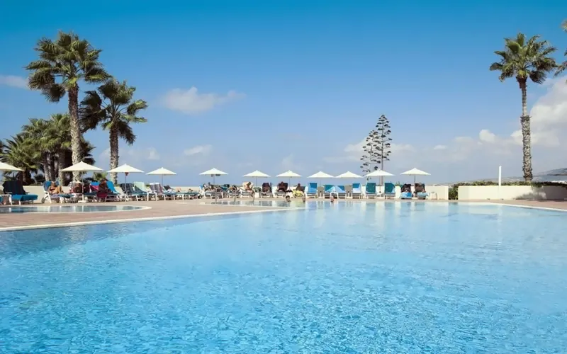 Cynthiana Beach Hotel