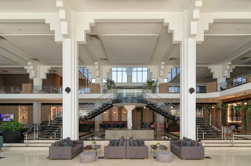 St. George Hotel Spa & Golf Resort - BC