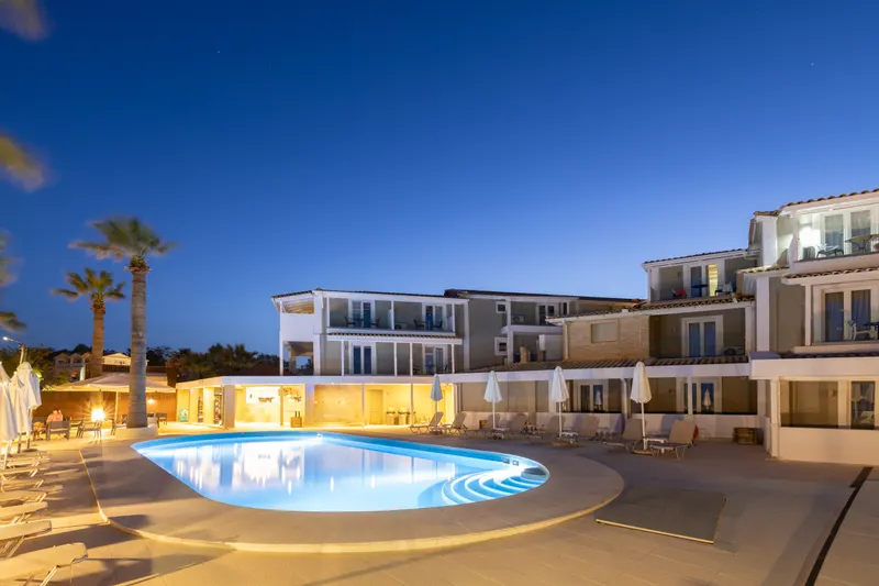 Cameo Beach Resort