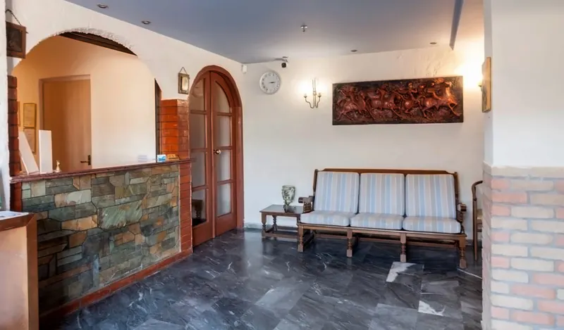 Erato Hotel