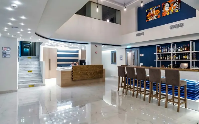Pollis Hotel