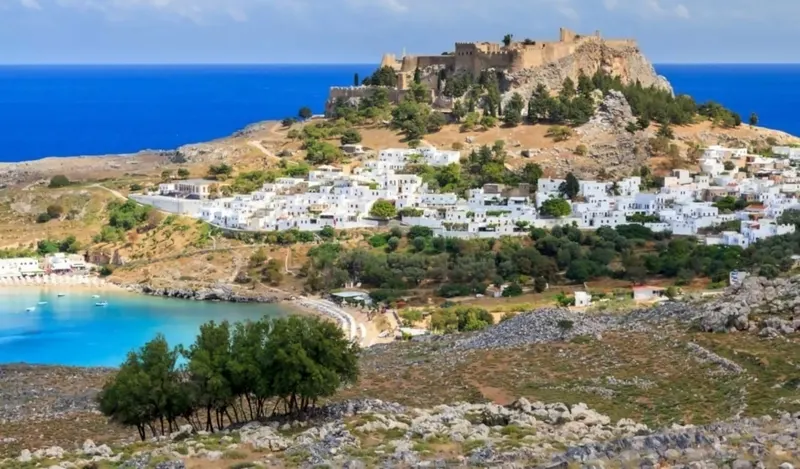 George Beach Studios & Villas