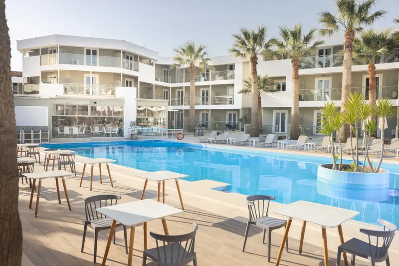 Cameo Beach Resort