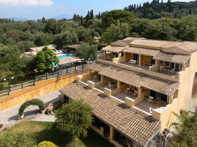 Spiti Nikos Apartments