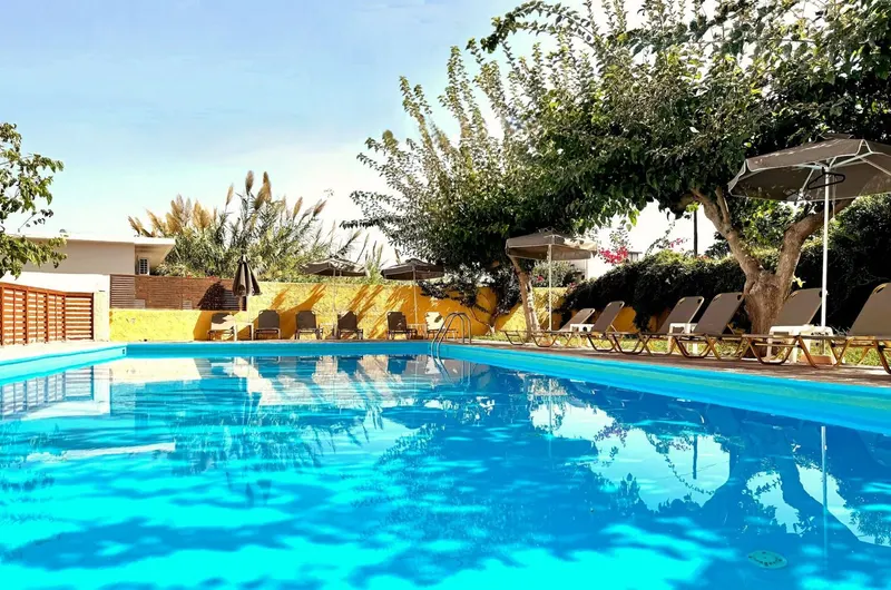Domenica Apartments