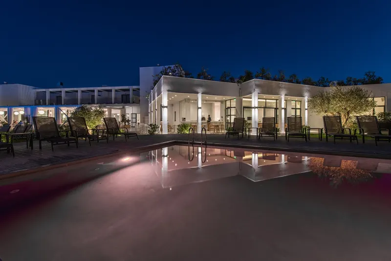 Aqua Bay Hotel