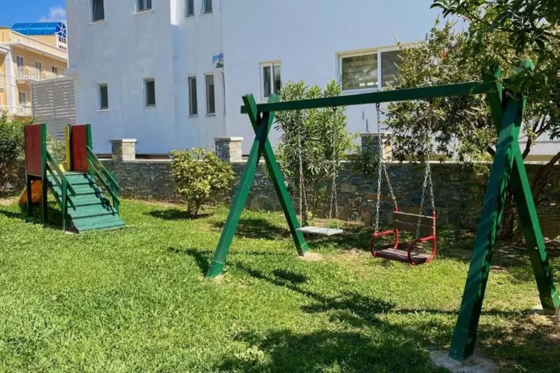 Manolis Apartments