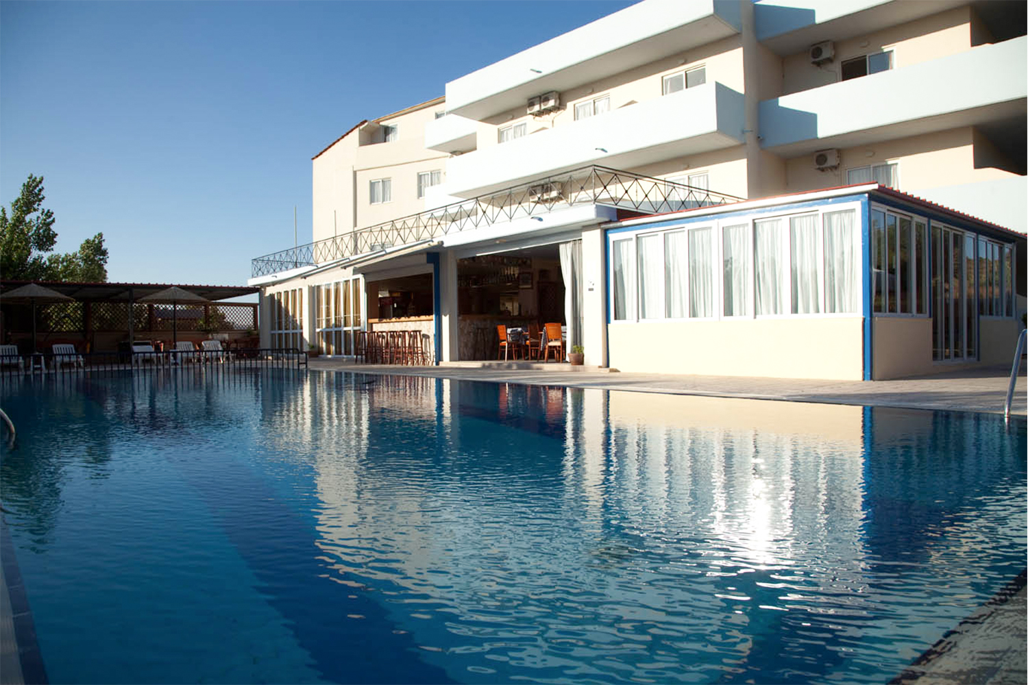 Sun and Sea Hotel