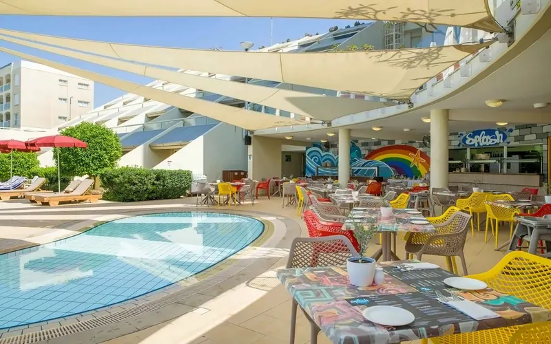 St. Raphael Hotel
