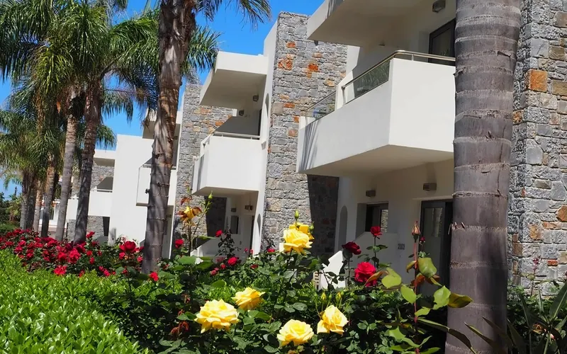 COOEE Kyknos Beach Hotel & Bungalows