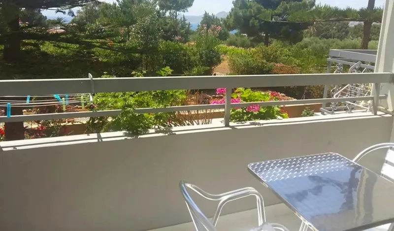 George Beach Studios & Villas