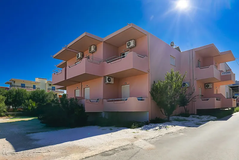 Alexandros Apartments
