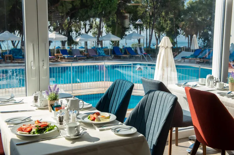 Park Beach Hotel