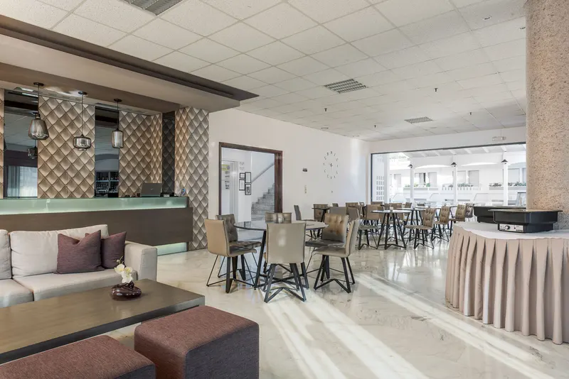 Ariadne Hotel