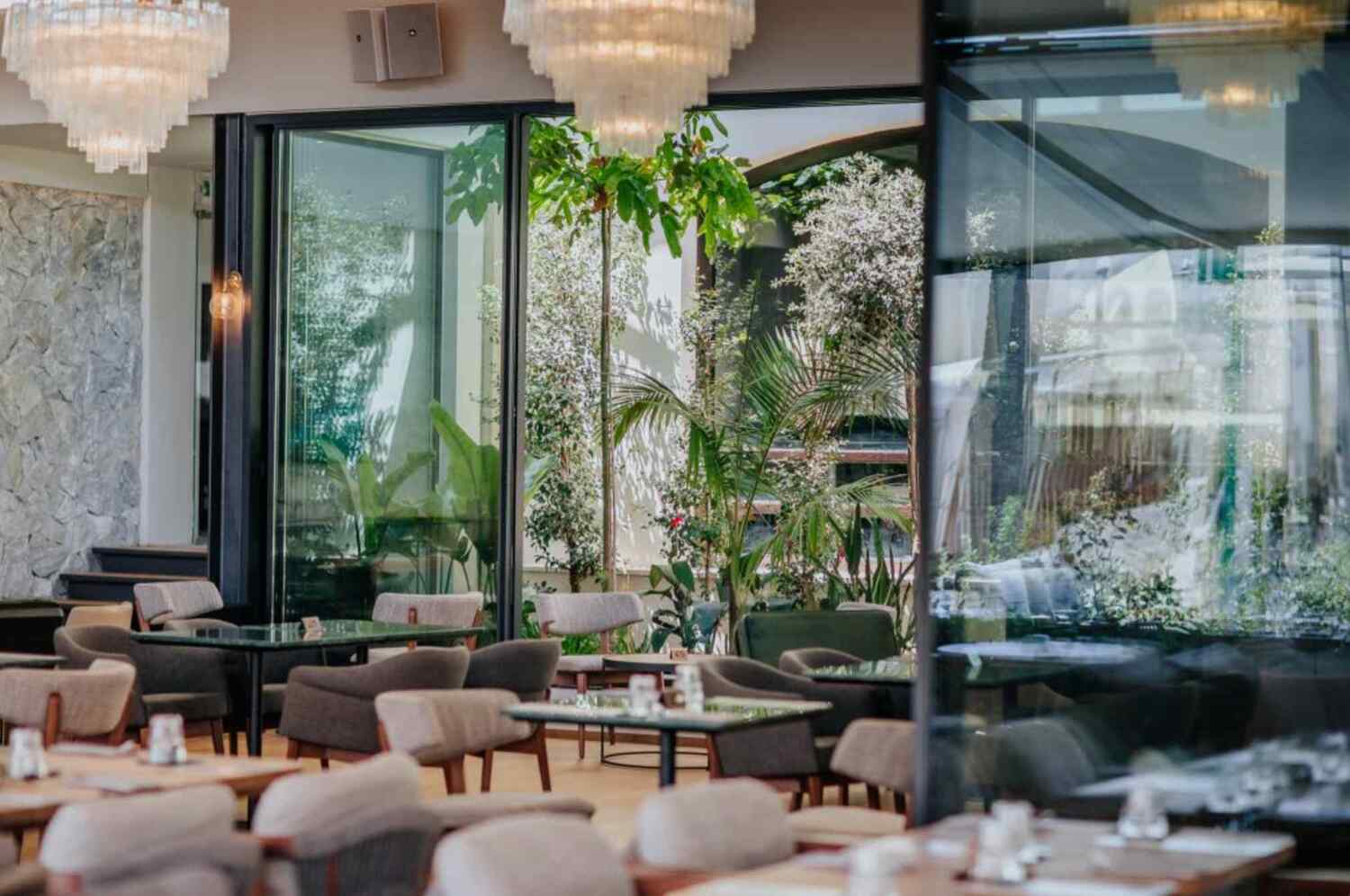 Napa Plaza Hotel (Adults Only 16+)
