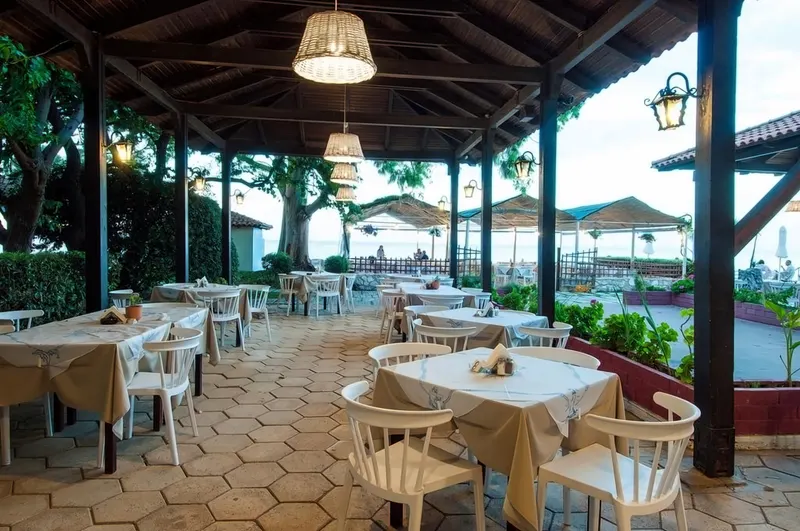 Mimoza Beach Hotel