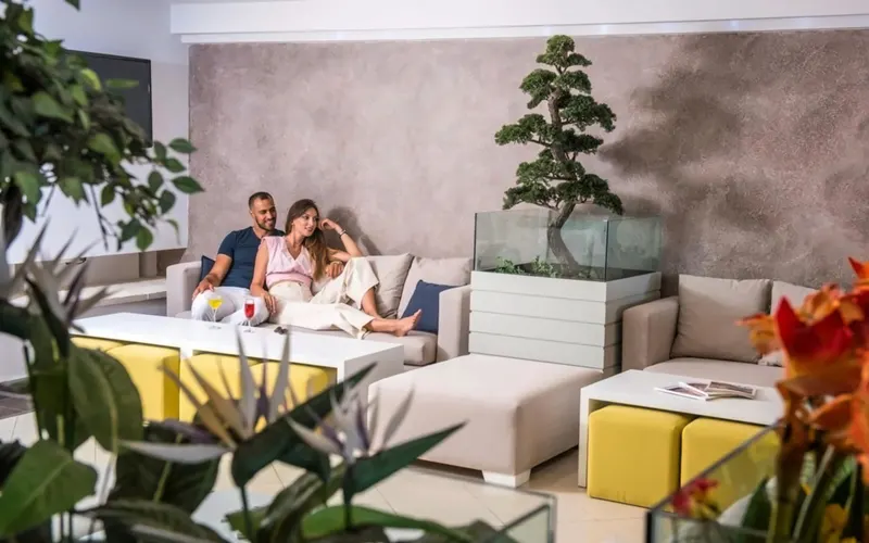 Mistral Mare Hotel