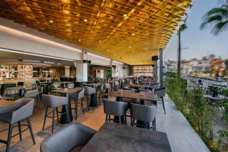 Napa Plaza Hotel (Adults Only 16+)